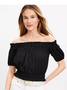 Crinkle Jacquard Off The Shoulder Top